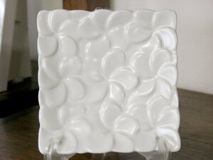 【アウトレット】 ジェンガラ JENGGALA 食器・陶器 Square Frangipani Plate ※同梱発送可