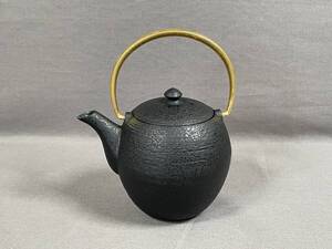 山形鋳物 菊池保寿堂 まゆ S 金彩 本金箔 急須 ティーポット 鉄 茶道具 煎茶道具