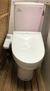 YU-2149 中古美品 22年製 TOTO ウォシュレット トイレセット 手洗い無 暖房便座 温水洗浄便座 ホワイト ペールホワイト SH30BA TCF587型