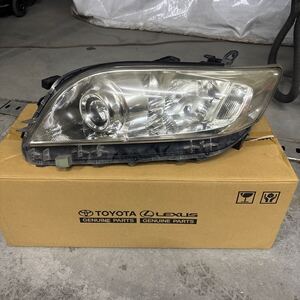 トヨタ　純正　左ヘッドライト　ヴァンガード　 HID 81185-42381 ヘッドランプ