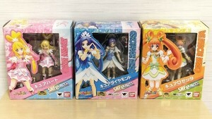 【開封済み中古品】 S.H.フィギュアーツ　ドキドキ！プリキュア　キュアハート & キュアダイヤモンド & キュアロゼッタ