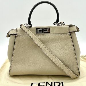 フェンディ FENDI ピーカブー セレリア 2WAYハンドバッグ 斜め掛け ストラップ シルバー金具 8BN290 レディース レギュラー ショルダー