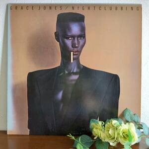 al130■LPレコード洋楽 GRACE JONES グレイス・ジョーンズ『NIGHTCLUBBING』1981年作 人気傑作品 Pull up to the Bumper 最高のグルーブ感