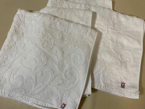 １円～今治タオル【新品】豪華白柄バスタオル２枚