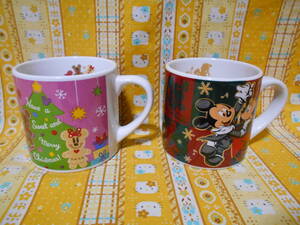 ♪ディズニー美品東京ディズニーリゾートクリスマス2009陶器製カップ＆ディズニーシーハーバーサイドクリスマス2007陶器製マグカップ