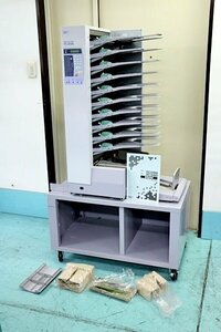 現状品　RISO 理想化学 TC3100 コレータ 丁合機 専用架台付 (送料0円では無い・別途発生します) 50952Y