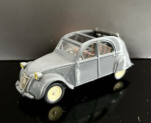 1/43 人気希少品　シトロエン 2CV グレー　AAA