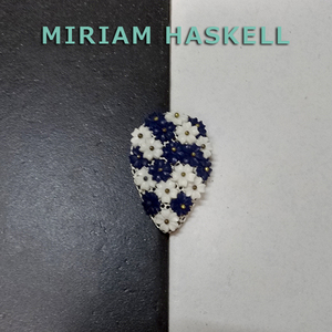 ◆ミリアムハスケル：紺白小花クリップ：ヴィンテージコスチュームジュエリーMiriamHaskell