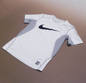 ナイキNIKE DRI-FITジャージプロコンバット【USボーイズS】ld879