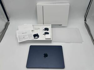 ＃1256　美品　 Apple　アップル　 MacBook Air M2 2022 A2681 マックブック 13.6インチ　16GB/256GB　KB-J/JPN　MDN　