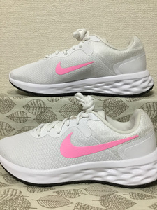 ◆美品 送料込◆23.5 ナイキ NIKE スニーカー 白 02◆1030