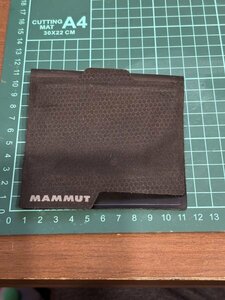 マムート　MAMMUT wallet ウォレット