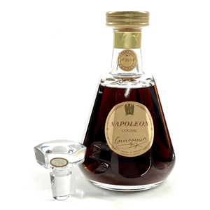 クルボアジェ Courvoisier ナポレオン バカラボトル 700ml ブランデー コニャック 【古酒】