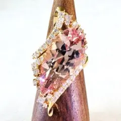 素敵なデザイン☆K18モルガナイトリング ML:8.14ct D:0.80ct