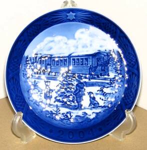 （洋食器・プレート）ROYAL COPENHAGEN イヤープレート2004 Awaiting the Christmas Train 一級品 004000002004 直径18㎝ 価格￥24,200円