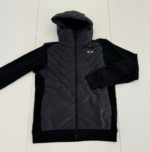 オークリー　ＯＡＫＬＥＹ　ＨＹＢＲＩＤ　ＰＵＦＦ　ＦＬＥＥＣＥ　７．０　ＦＯＡ４０６９１２　(ＢＬＡＣＫＯＵＴ)　Ｌ