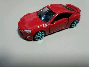 トミカ　TOYOTA 86 改　ローダウン　ホイール交換　シャコタン