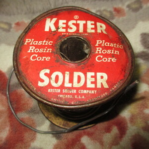 #Kester Solder【 25cm 400円 KESTER 赤缶　太さ約2.3ｍｍ 　1950年代メタル缶】 VINTAGE SOLDER 