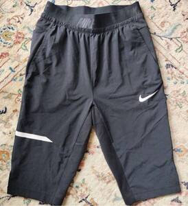 〔USED〕ナイキ ドライフィット ショートパンツ NIKE DRI-FIT