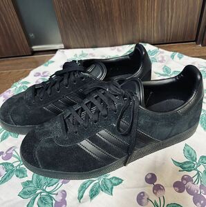 超美品★adidas ガゼル　トリプルブラック★