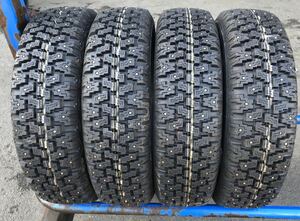 送料無料　185/70R13 85Q（ブリジストン）WINTER RaDIaL WT-02 スパイスタイヤ4本 B.509