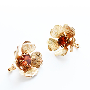 Vintage　SARAH COVENTRY　1960’s goldmetal flowermotif earrings