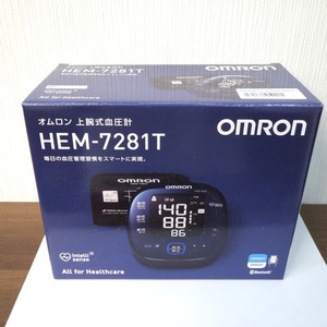 ☆K79338:オムロン OMRON 上腕式血圧計 HEM-8713 スマホ連携 通電確認済 中古 ジャンク扱い 外箱別品番