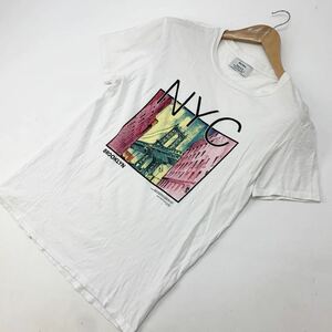 Bershka ☆ ベルシュカ 半袖 Tシャツ NYC Brooklyn プリント カットソー XS 細パンに抜群 さらっと着やすい♪ アメリカンスタイル◎■L202