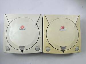 ♪【中古】SEGA Dreamcast 本体 2台 まとめ HKT-3000 セガ ドリームキャスト 動作未確認 ジャンク ＠60(5)