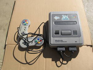 SATU503　任天堂　スパーファミコン　本体　コントローラー2個　NINTENDO　SHVC-001　SUPER FAMICOM 中古　ニンテンドー 同梱OK