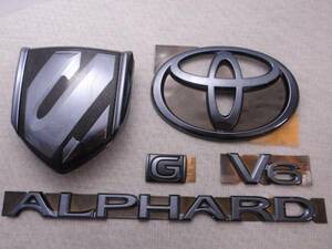 7トレジャー 【 トヨタ 10系 アルファード G後期　TOYOTA 10系 ALPHARD G後期 】 プラチナ ブラック エンブレム　フロント＆リア 5点セット