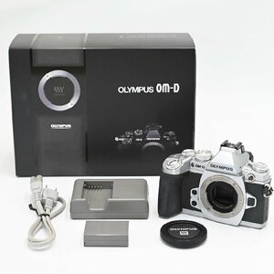 OLYMPUS オリンパス ミラーレス一眼 OM-D M1 ボディ シルバー OM-D E-M1 BODY SLV ミラーレス一眼レフカメラ