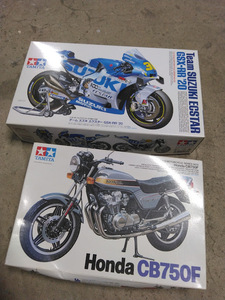 ★ チームスズキ エクスター GSX-RR 20 とホンダ　CB750Fのセット★プラモデル 　モンスターデカール