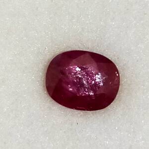 ルビー　2.82ct