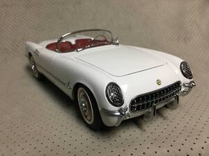 AUTOart 1/18 シボレーコルベットC1 1953年 ホワイト　未展示品 　絶版希少