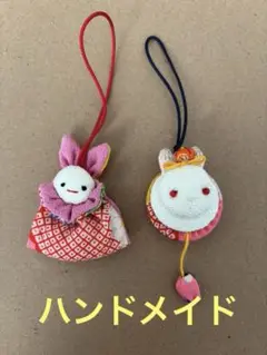 【ハンドメイド】ちりめん細工 ストラップ 花と人形