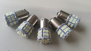 24Ｖ　Ｓ25　ＬＥＤ　1206チップ　　54ＳＭＤ　眩しい光　シングル　ホワイト発光　5個セット　４個＋保証1個　トラック　重機　ダンプ　