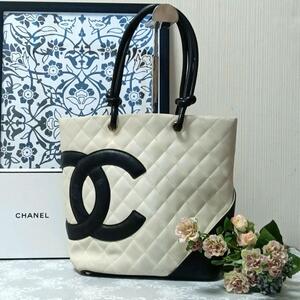 【カンボンライン】シャネル　CHANEL　トートバッグ　ラムスキン　ホワイト　ココマーク　ハンドバッグ