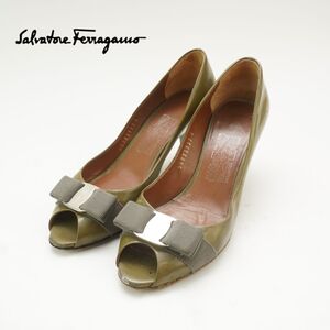 Salvatore Ferragamo サルヴァトーレフェラガモ 5 1/2 23.0 パンプス イタリア製 ヴァラ ヒール オープントゥ エナメル カーキ /SC94