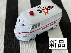 新品　絶版カーズ トミカ　ミニカー　フィルモア　救急車