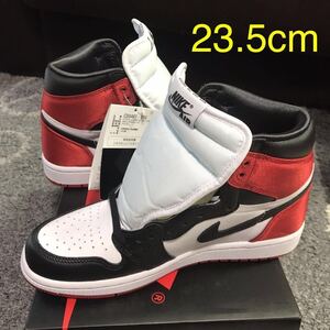 【新品】23.5cm WMS NIKE AIR JORDAN 1 HIGH OG SATIN BLACK TOE ウィメンズ エアジョーダン つま黒 サテン US6.5 スニーカー　ナイキ　赤