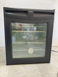 KD0123 Electrolux ワインセラー　Minibar H20/60 ワインクーラー　保存　保管　高さ約56.5*48.5*47.5cm 通電確認済　現状品　0807