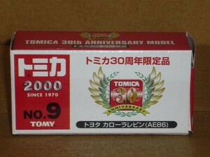 トミカ30周年限定品 No.9 トヨタ カローラレビン AE86 白/赤