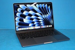 ■Apple■ MacBook Air (M2, 2020) / Apple M2 8コア、GPU 8コア / メモリ 8GB / NVMe 256GB / Sequoia 15.1