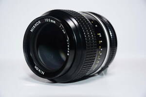 【外観特上級】Nikon Ai Nikkor 105mm F2.5 ニコン　#s8270