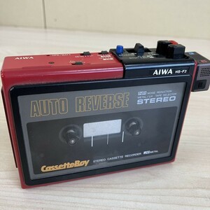 S461-T20-1578 AIWA アイワ HS-F2 ポータブルカセットプレーヤー 本体カラーレッド 昭和レトロ オーディオ機器 ステレオ機器 通電OK ③