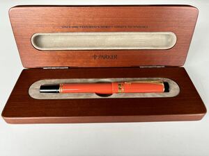 パーカー デュオフォールド PARKER DUOFOLD 万年筆 オレンジ　インターナショナル