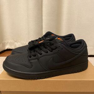 NIKE SB DUNK LOW PRO ISO TRIPLE BLACK FJ1674-001 ナイキ　ダンク　スニーカー