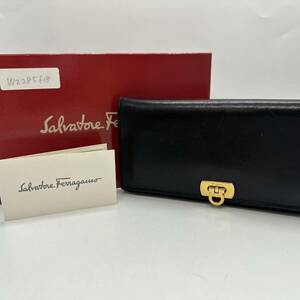 長財布 ブラック レザー フェラガモ Salvatore Ferragamo ロングウォレット チェーンウォレット 現状品 二つ折り 本革 1円