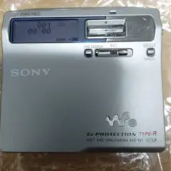 【動作品】ソニーMDポータブルウォークマンSONY MZ-N1(S)即落札オマケ